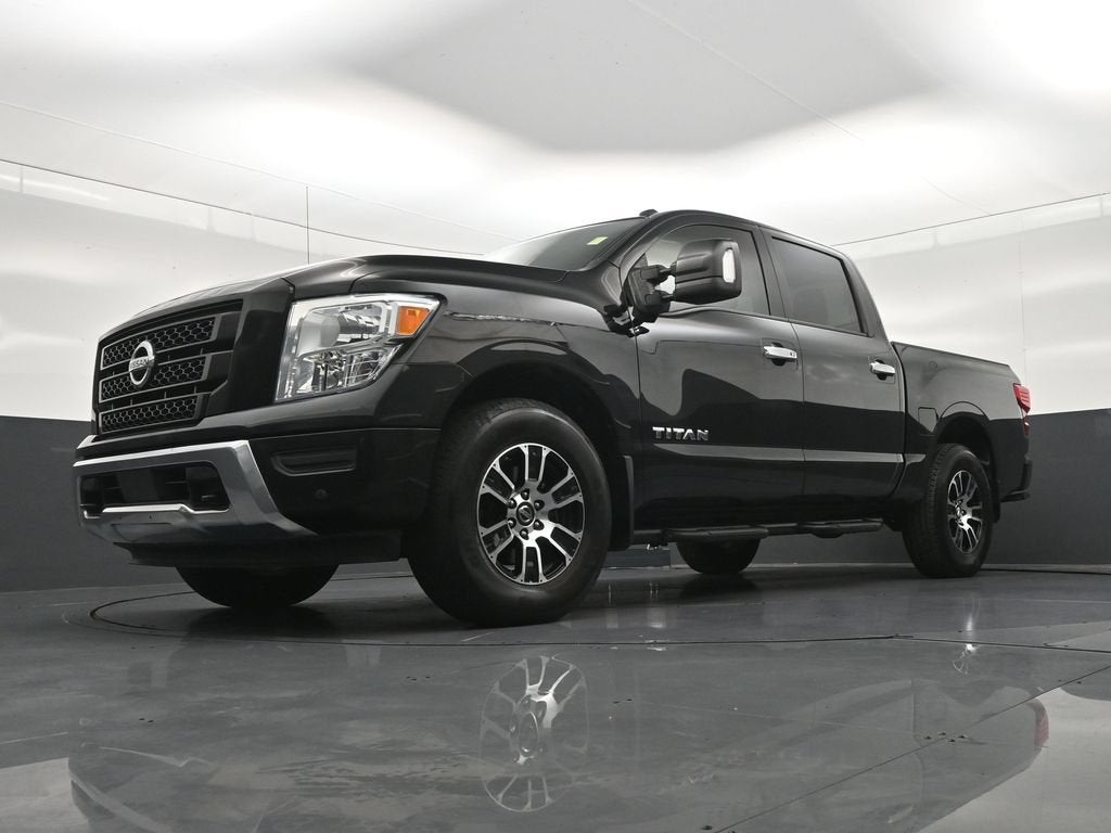 2021 Nissan Titan SV