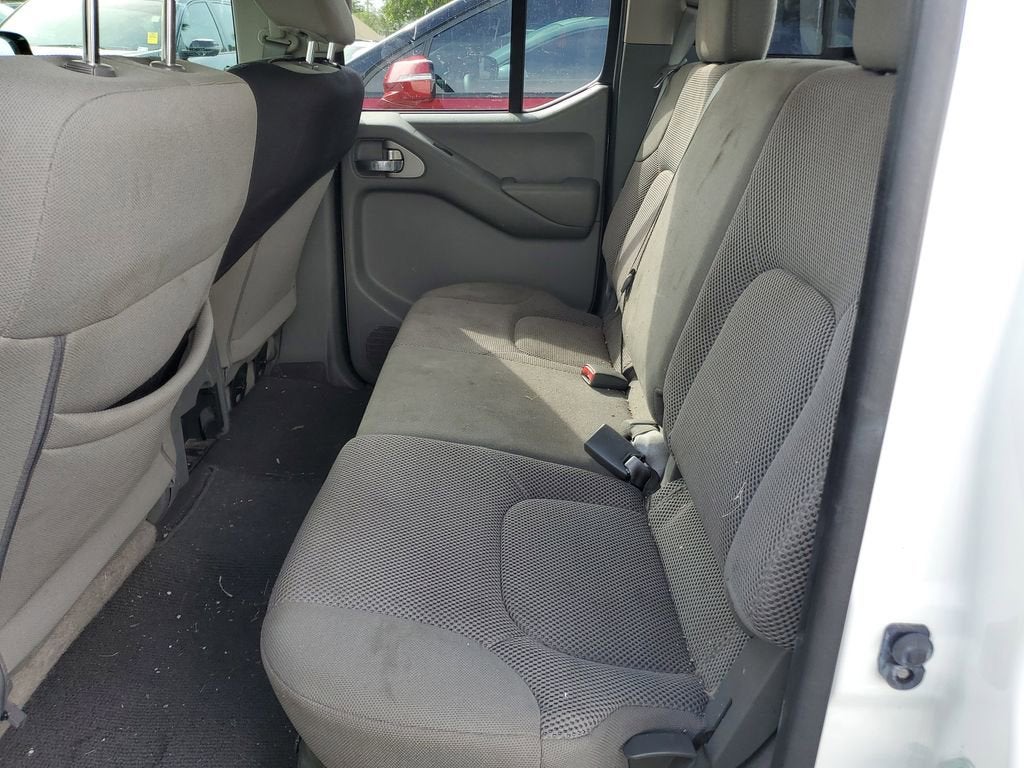 2021 Nissan Frontier SV