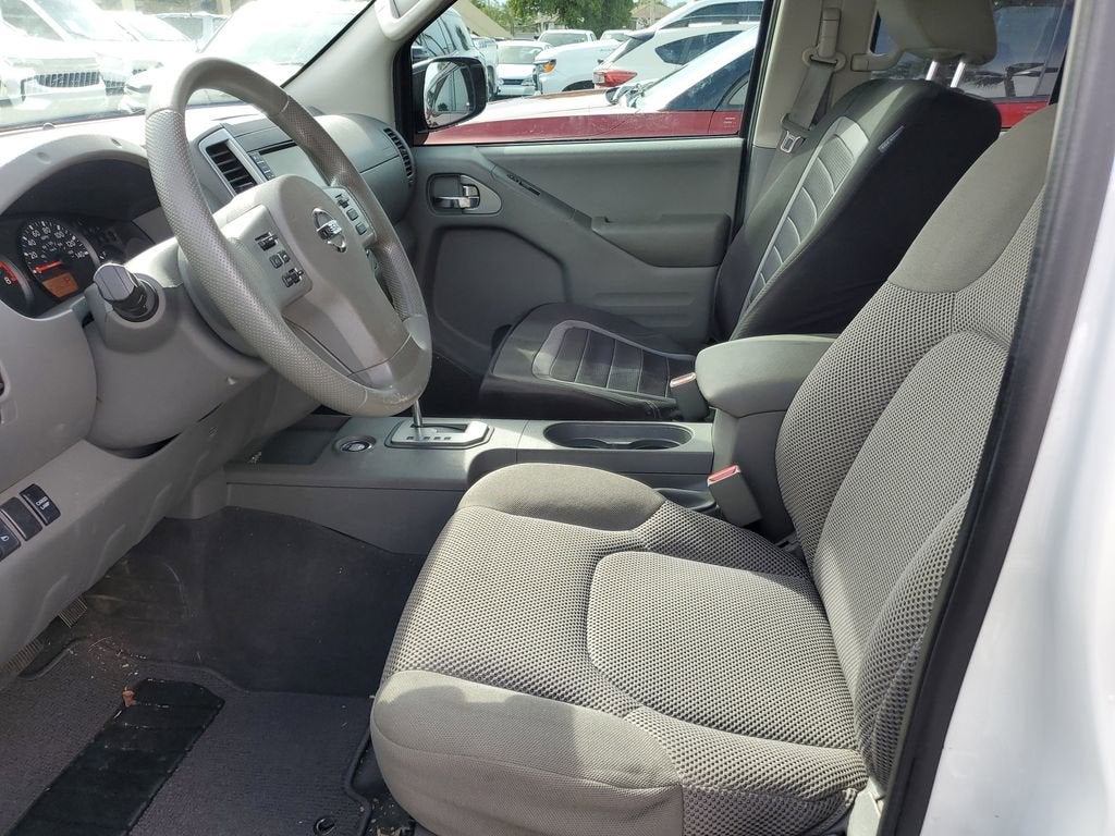 2021 Nissan Frontier SV