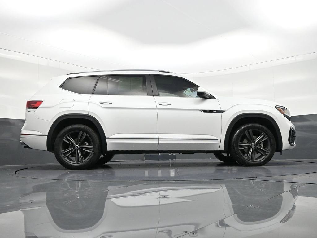 2022 Volkswagen Atlas 3.6L V6 SEL R-Line