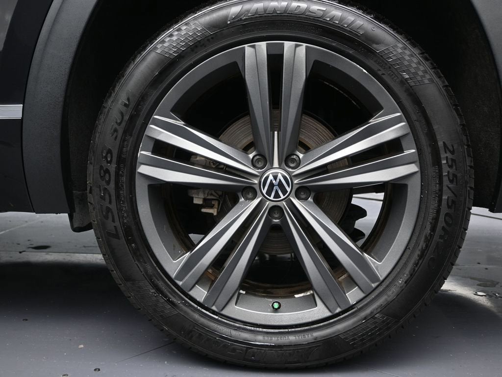 2021 Volkswagen Atlas 3.6L V6 SE w/Technology R-Line