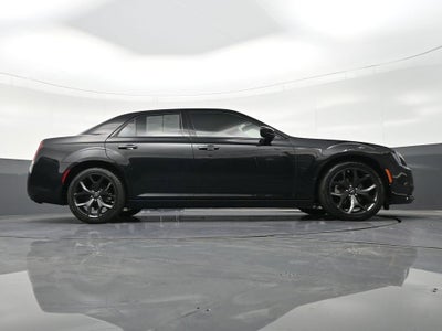 2023 Chrysler 300 Touring