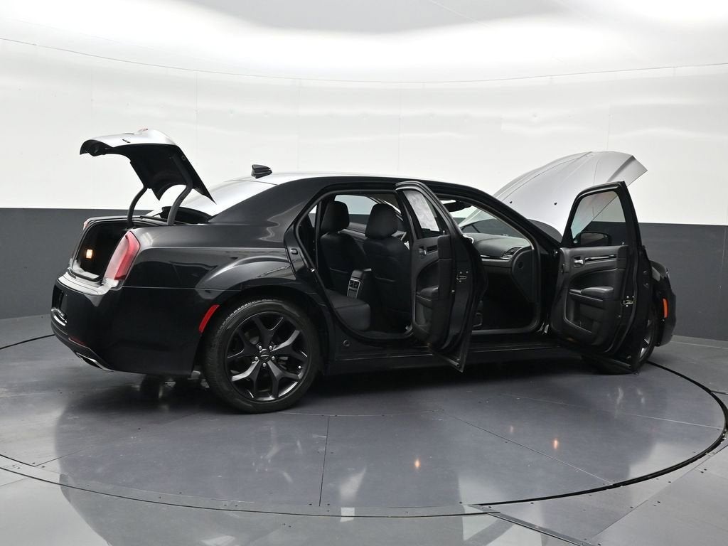 2023 Chrysler 300 Touring