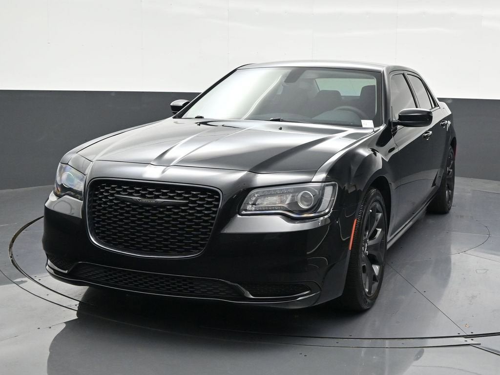 2023 Chrysler 300 Touring