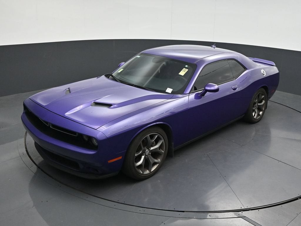 2016 Dodge Challenger SXT Plus