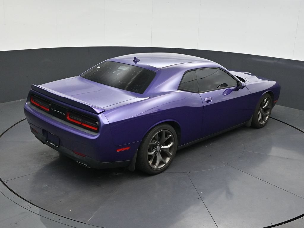 2016 Dodge Challenger SXT Plus