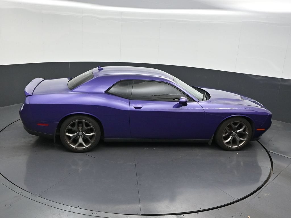 2016 Dodge Challenger SXT Plus