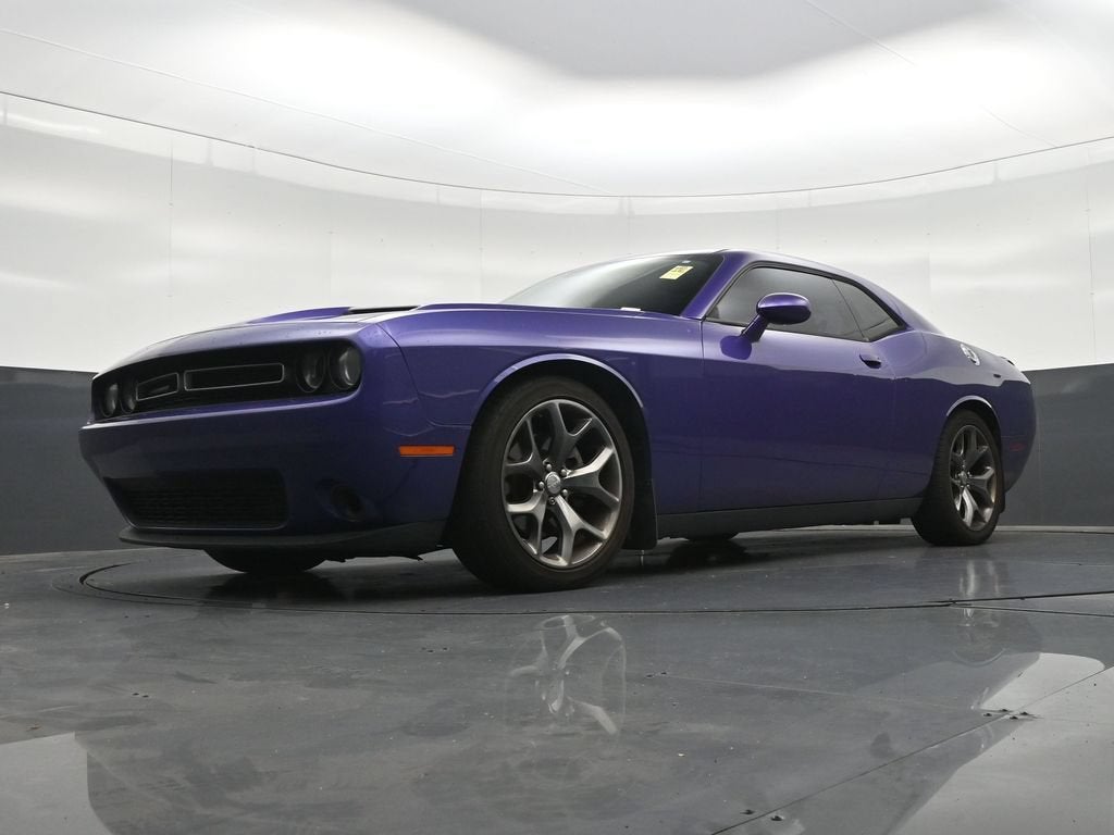 2016 Dodge Challenger SXT Plus