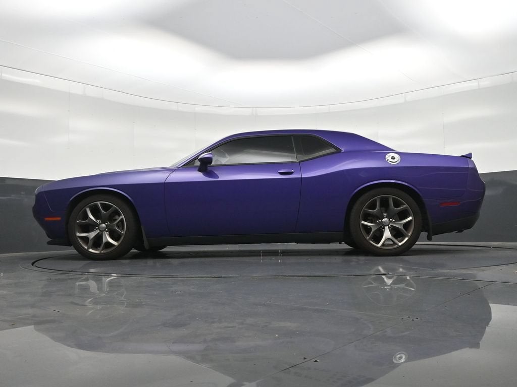 2016 Dodge Challenger SXT Plus