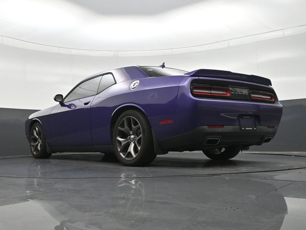 2016 Dodge Challenger SXT Plus