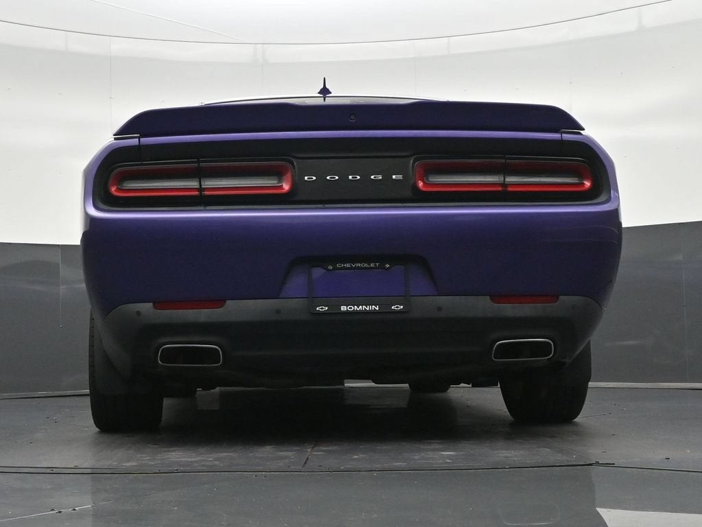 2016 Dodge Challenger SXT Plus
