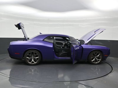 2016 Dodge Challenger SXT Plus