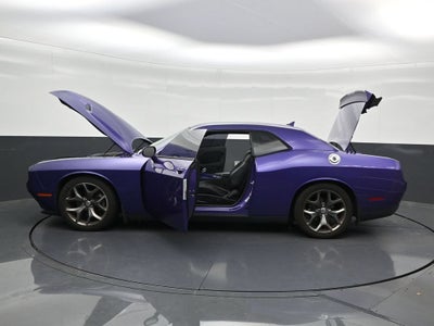 2016 Dodge Challenger SXT Plus