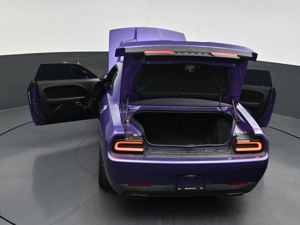 2016 Dodge Challenger SXT Plus