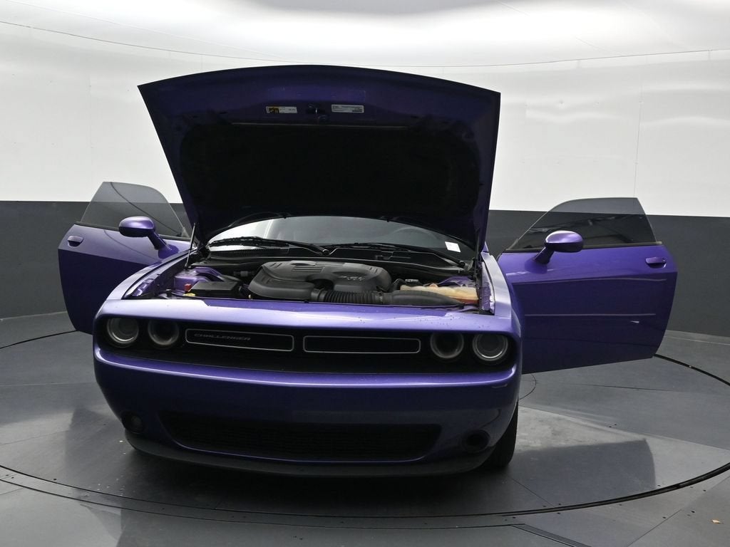 2016 Dodge Challenger SXT Plus