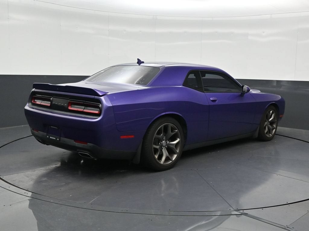 2016 Dodge Challenger SXT Plus