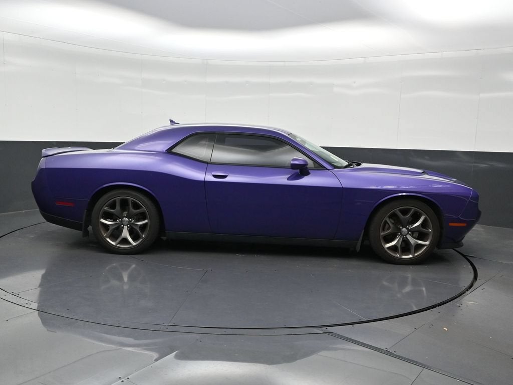 2016 Dodge Challenger SXT Plus