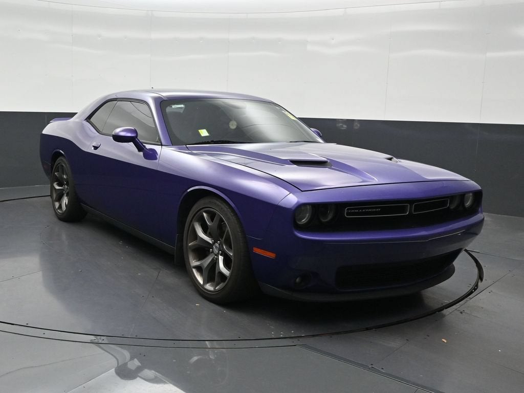 2016 Dodge Challenger SXT Plus