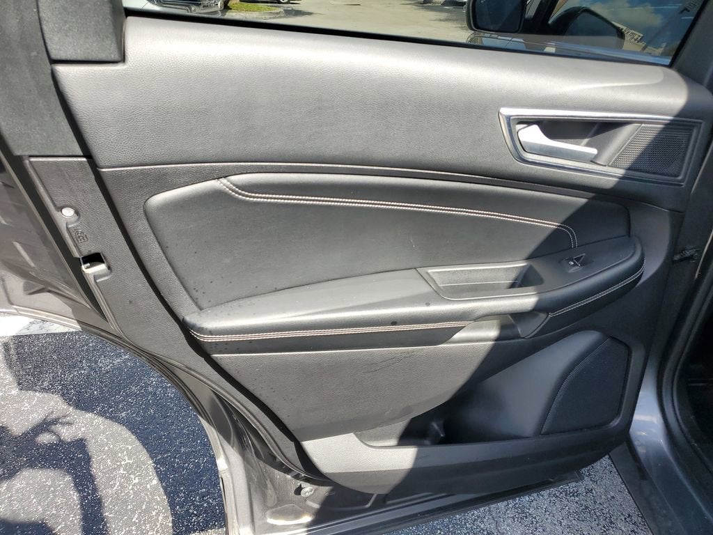 2021 Ford Edge Titanium