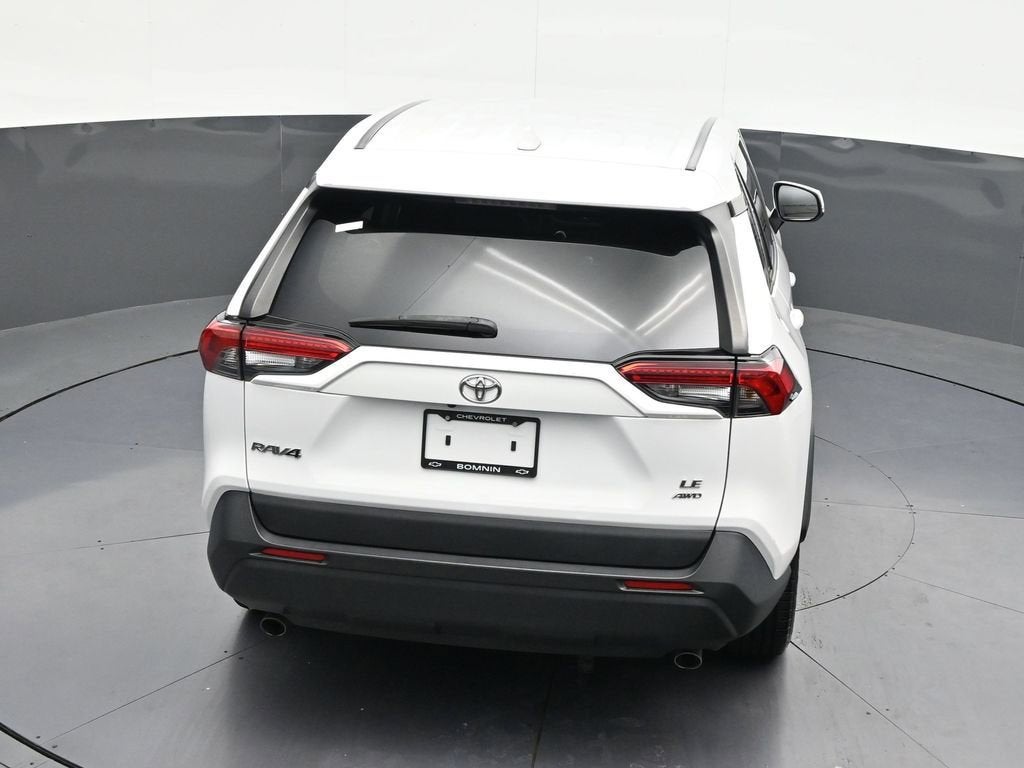 2022 Toyota RAV4 LE