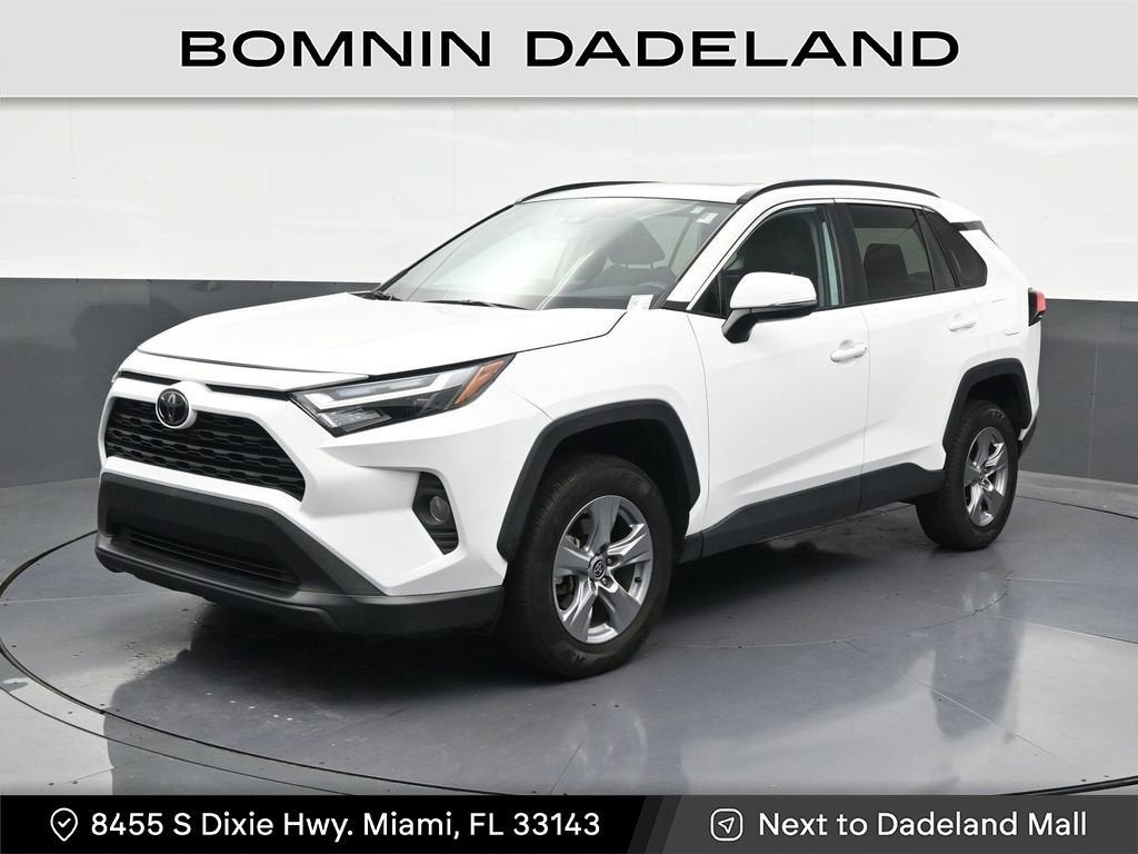 2022 Toyota RAV4 XLE