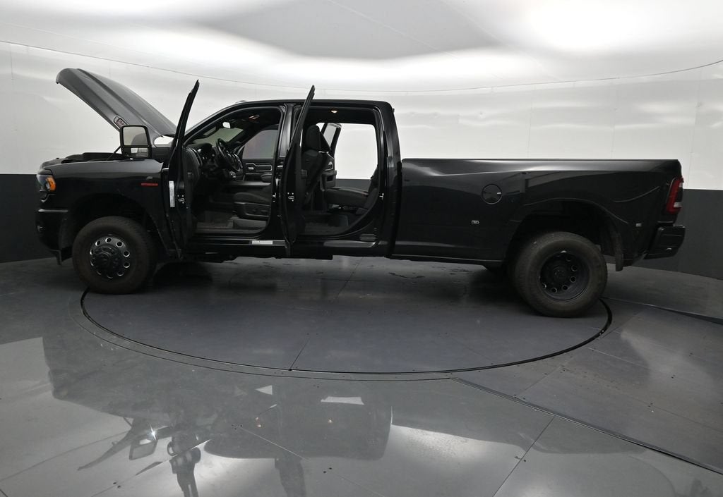 2024 RAM 3500 Big Horn Crew Cab 4x4 8' Box