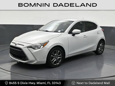 2020 Toyota Yaris Hatchback LE