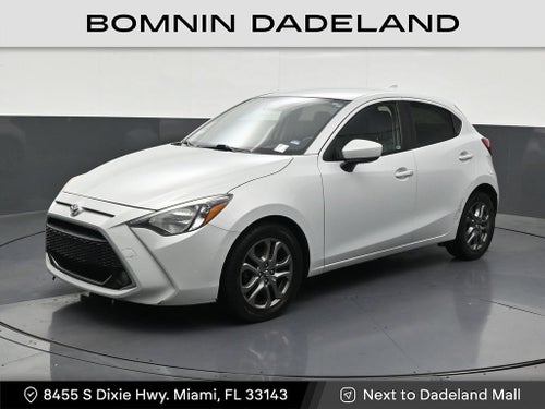 2020 Toyota Yaris Hatchback LE