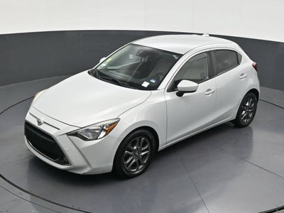 2020 Toyota Yaris Hatchback LE