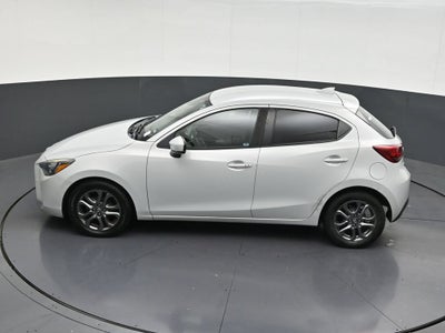 2020 Toyota Yaris Hatchback LE