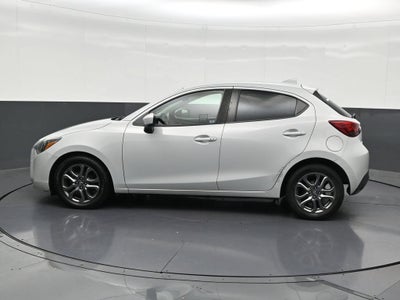 2020 Toyota Yaris Hatchback LE