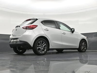 2020 Toyota Yaris Hatchback LE
