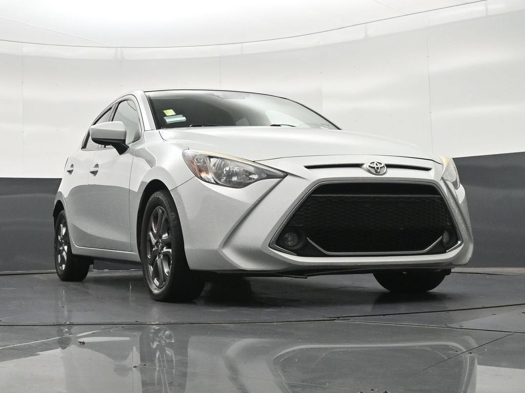 2020 Toyota Yaris Hatchback LE