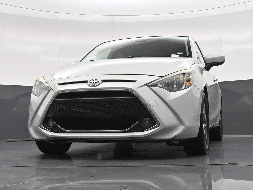 2020 Toyota Yaris Hatchback LE