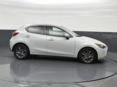 2020 Toyota Yaris Hatchback LE