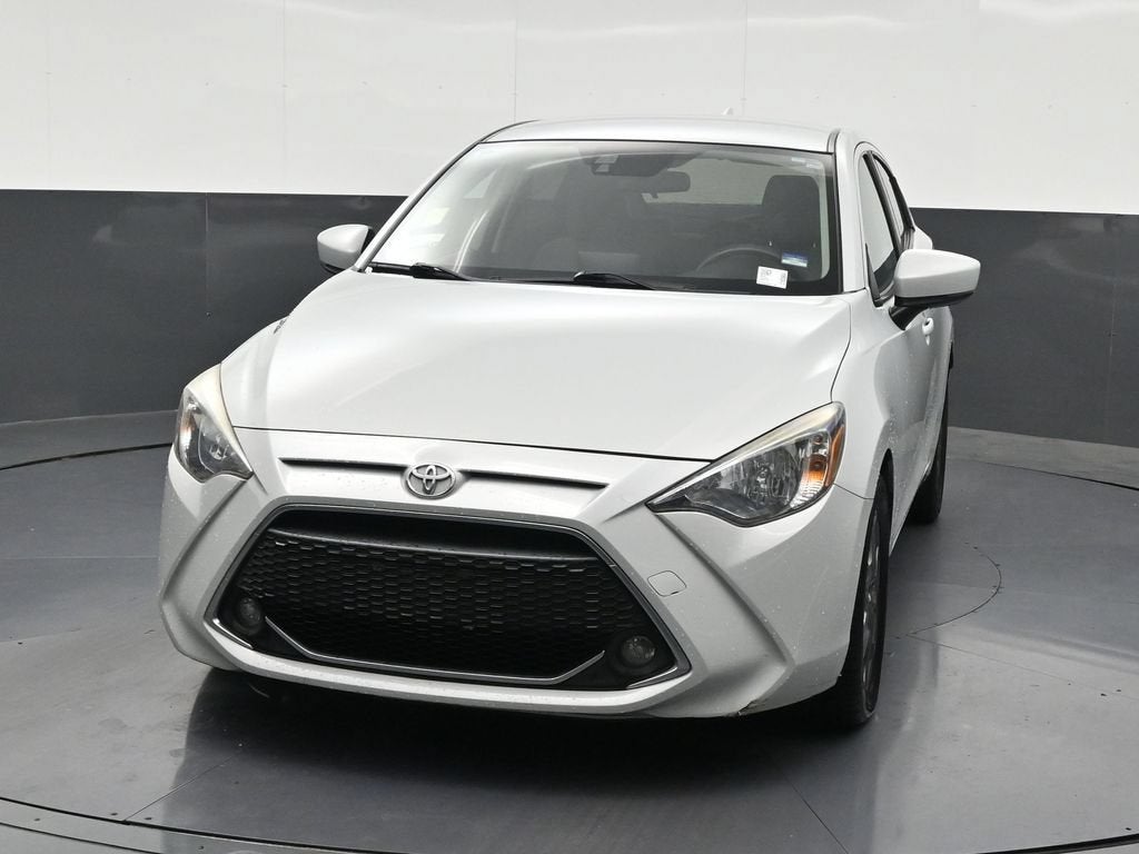 2020 Toyota Yaris Hatchback LE