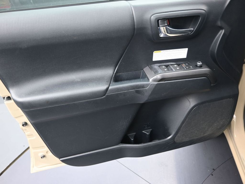 2017 Toyota Tacoma SR5