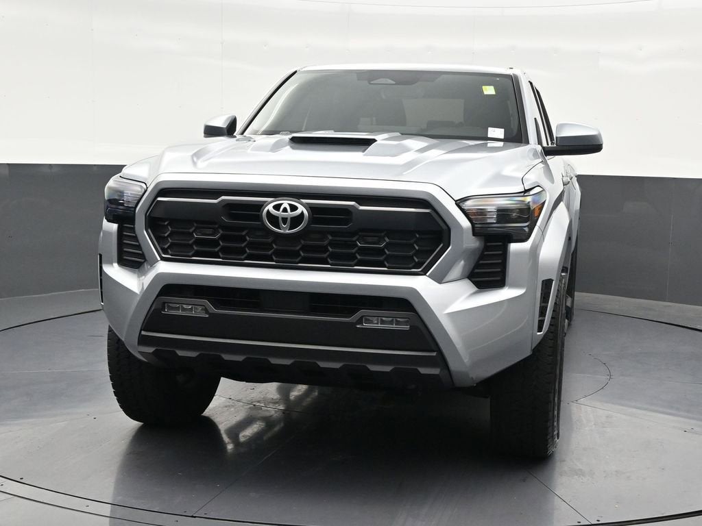 2025 Toyota Tacoma 2WD SR5