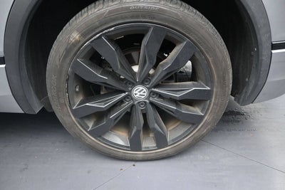 2021 Volkswagen Tiguan 2.0T SE R-Line Black