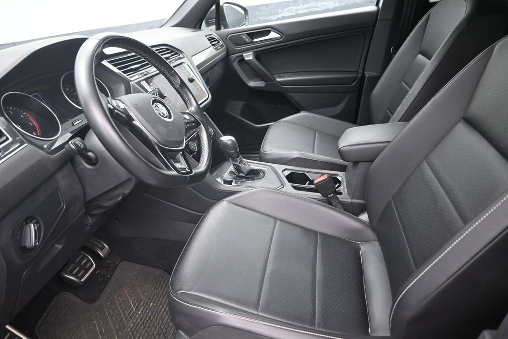 2021 Volkswagen Tiguan 2.0T SE R-Line Black