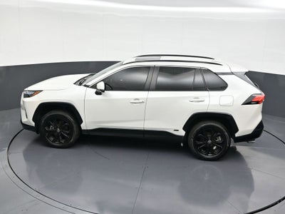 2022 Toyota RAV4 Hybrid SE