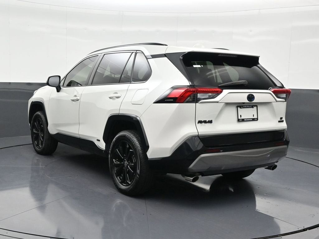 2022 Toyota RAV4 Hybrid SE