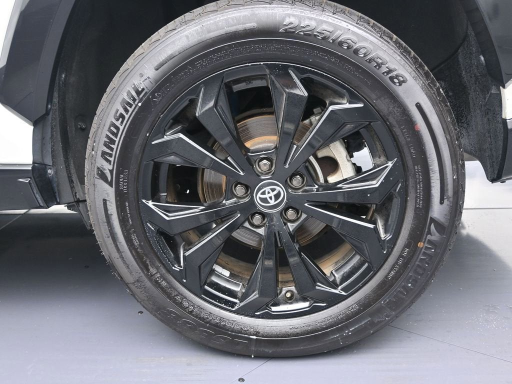 2022 Toyota RAV4 Hybrid SE