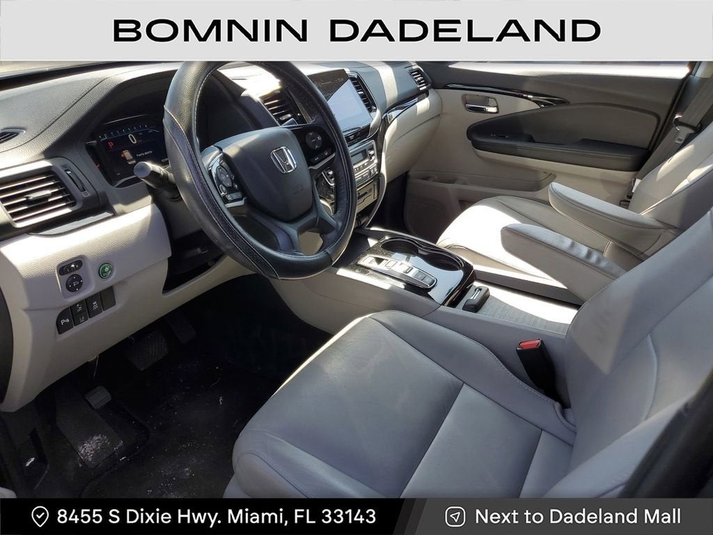 2022 Honda Pilot Touring 7-Passenger