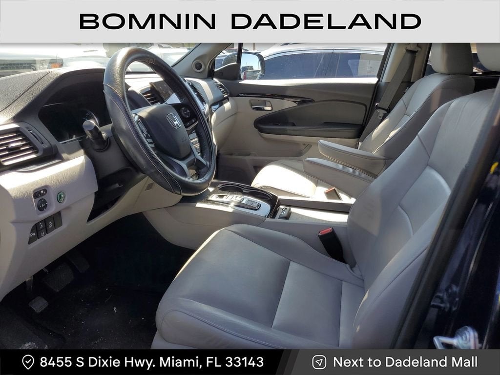 2022 Honda Pilot Touring 7-Passenger