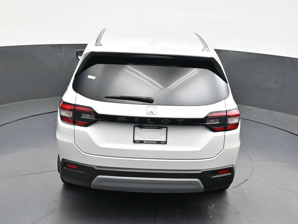 2023 Honda Pilot 2WD EX-L 8 Passenger