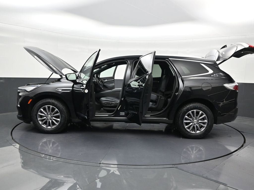 2022 Buick Enclave Essence