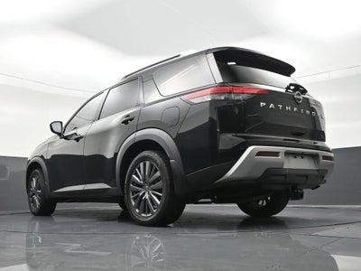 2022 Nissan Pathfinder SL