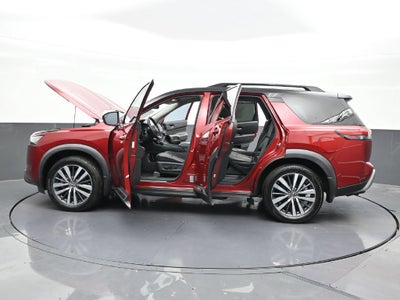 2022 Nissan Pathfinder Platinum