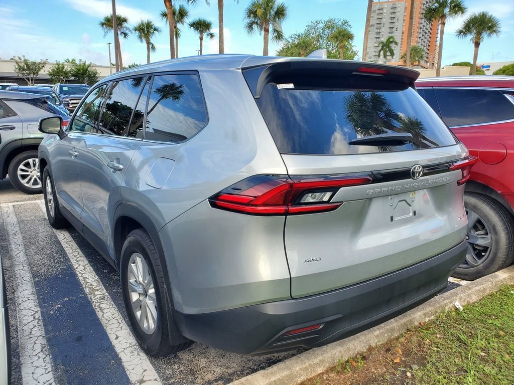 2025 Toyota Grand Highlander XLE